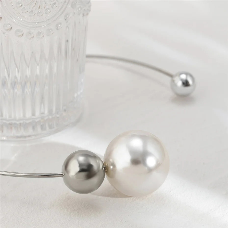 Elegant Goth Big White Imitation Pearl Choker Necklace for Women Ball Pendant Clavicle Chain Wedding Jewelry Collares 2022 New