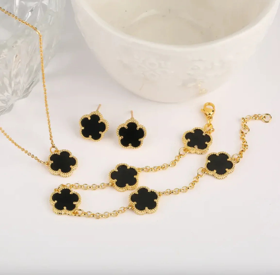 Copper-Plated Real Gold 3-Piece Jewelry Set – Lucky Pork Belly Petals Necklace, Ear Studs &amp; Bracelet