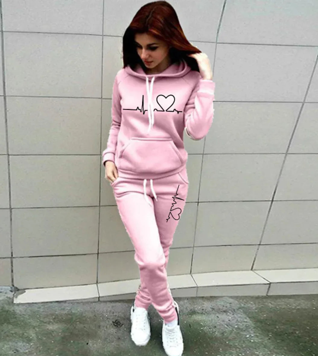 Love Print Fleece Sports Suit – Warm &amp; Casual