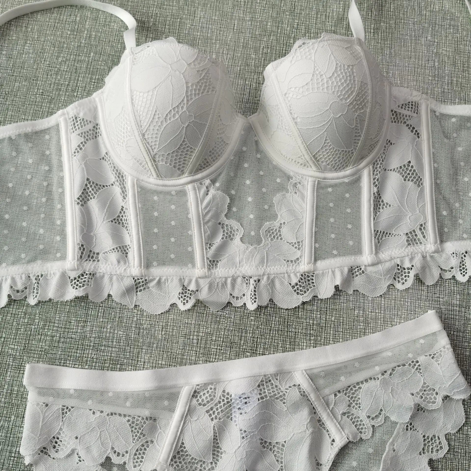 French Lace Fishbone Summer Lingerie Set with Bra