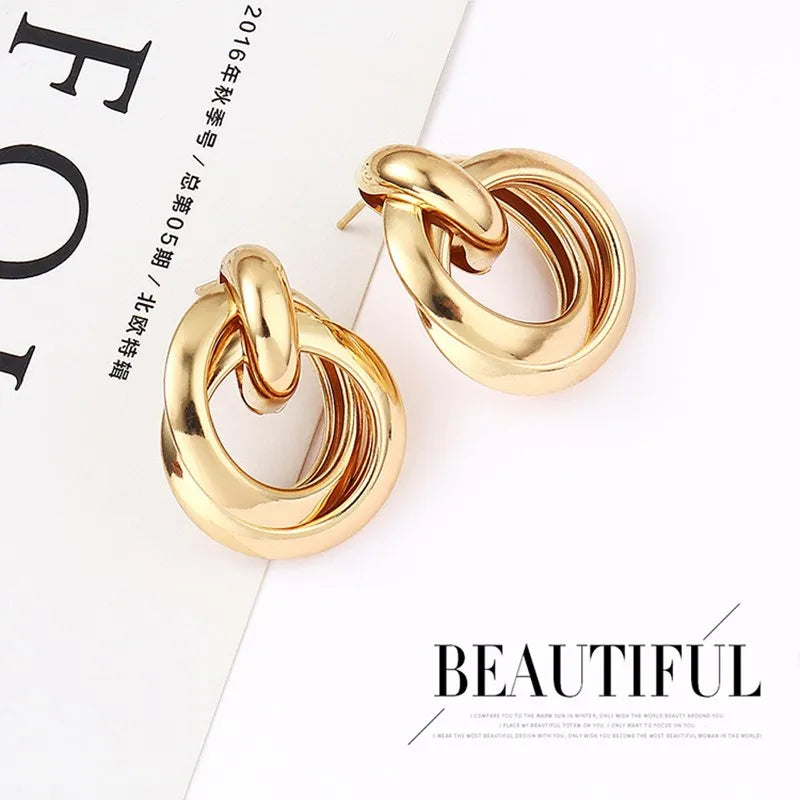 New Fashion Small Stud Earrings for Women Gold Color Metal Twisted Statement Earring Classic Simple Beautiful Jewelry Wholesale