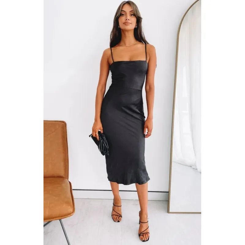 Socialite Style Slim-Fit Lace-Up  Dress