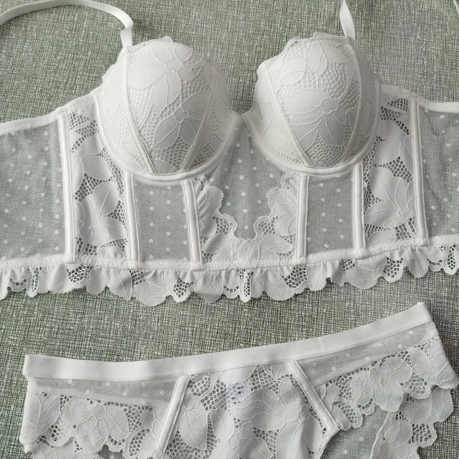 French Lace Fishbone Summer Lingerie Set with Bra