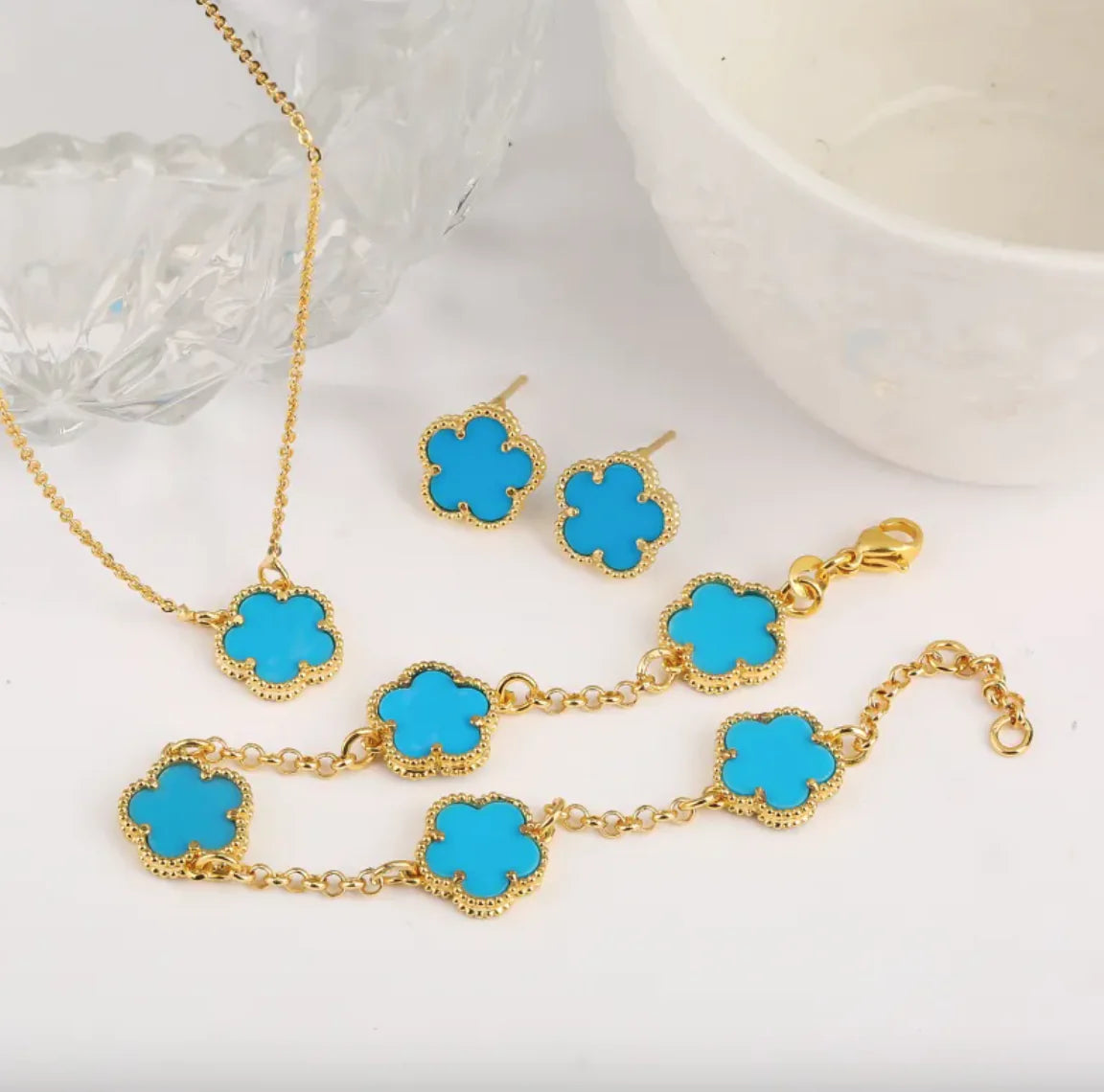 Copper-Plated Real Gold 3-Piece Jewelry Set – Lucky Pork Belly Petals Necklace, Ear Studs &amp; Bracelet