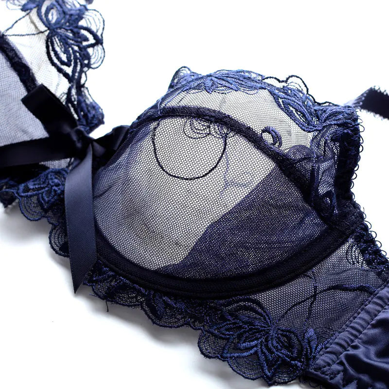 Ultra-Thin Plus Size Lace Bra and Underwear Set