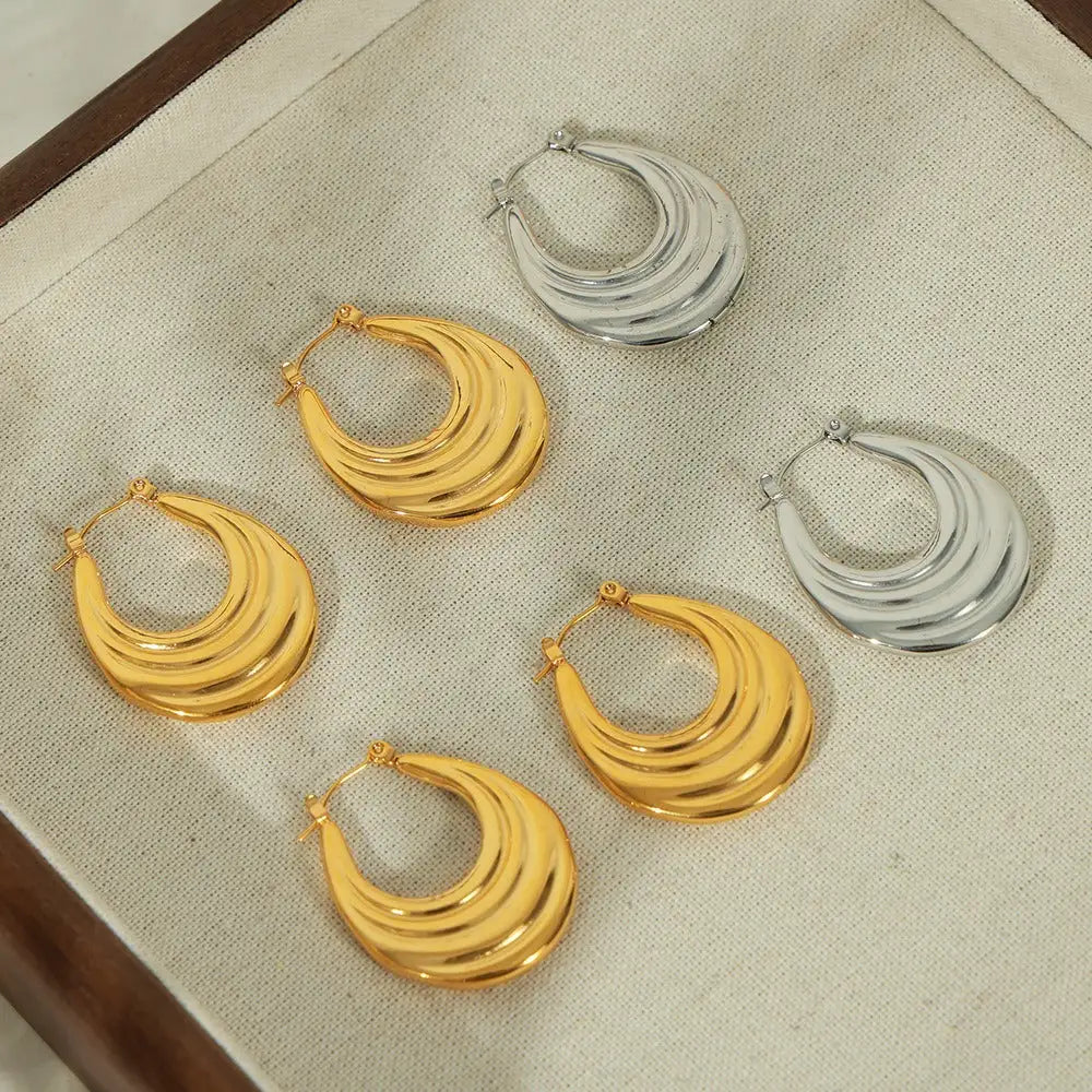 18K Gold Crescent Design Earrings